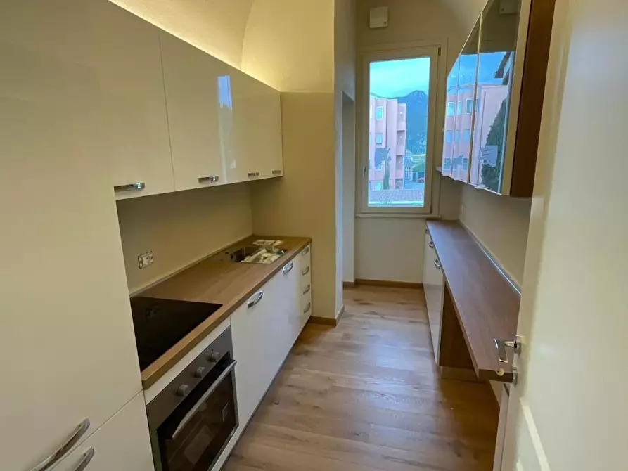 Immagine 14 di Immobile di prestigio in affitto  a Cascina