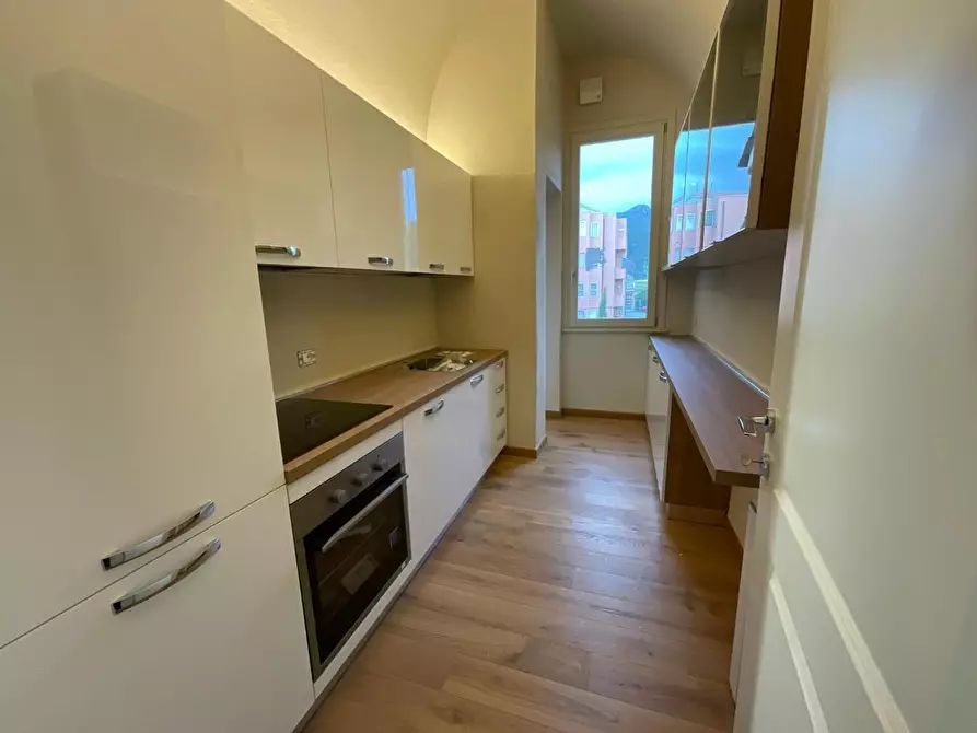 Immagine 13 di Immobile di prestigio in affitto  a Cascina