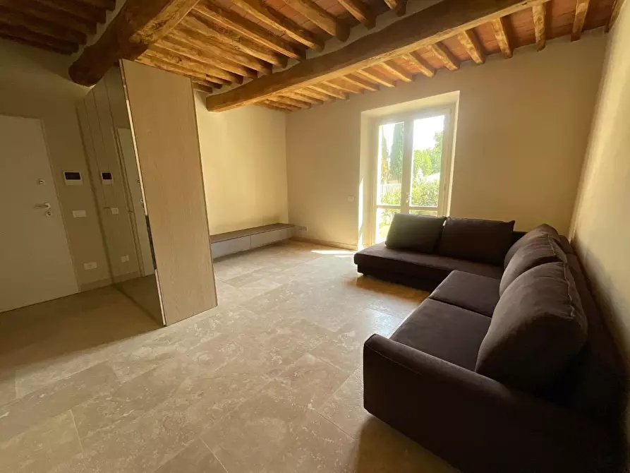 Immagine 30 di Immobile di prestigio in affitto  a Cascina
