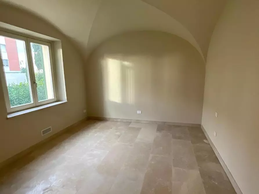 Immagine 17 di Immobile di prestigio in affitto  a Cascina