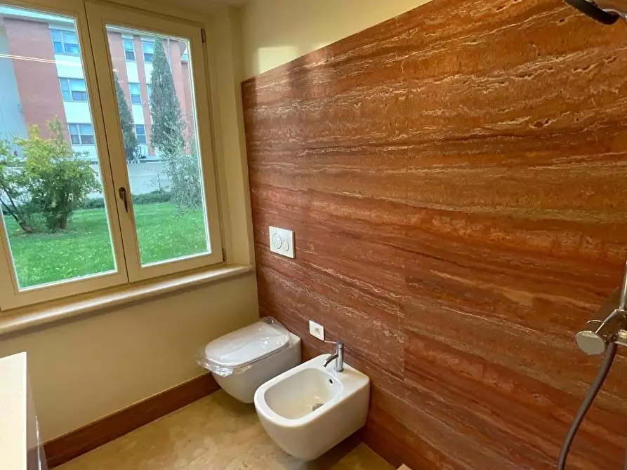 Immagine 15 di Immobile di prestigio in affitto  a Cascina