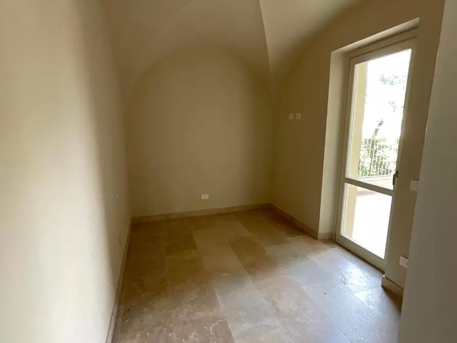 Immagine 34 di Immobile di prestigio in affitto  a Cascina