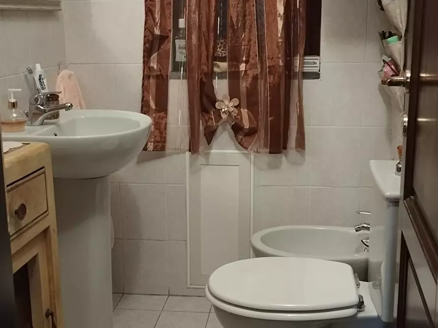 Immagine 8 di Villetta a schiera in vendita  a Cascina