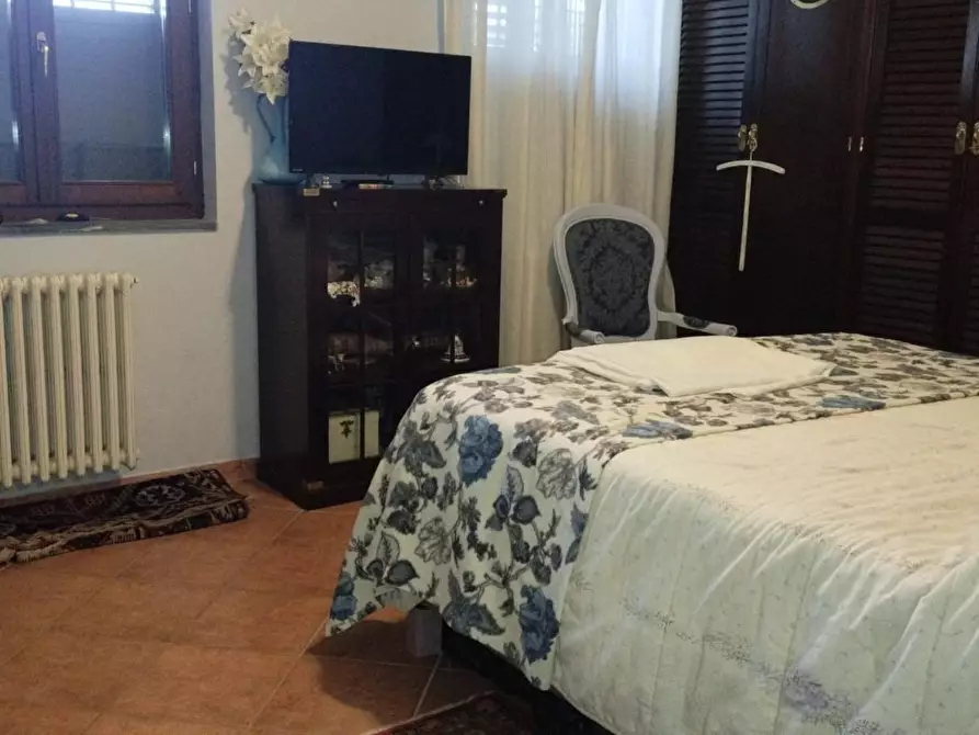 Immagine 10 di Villetta a schiera in vendita  a Cascina