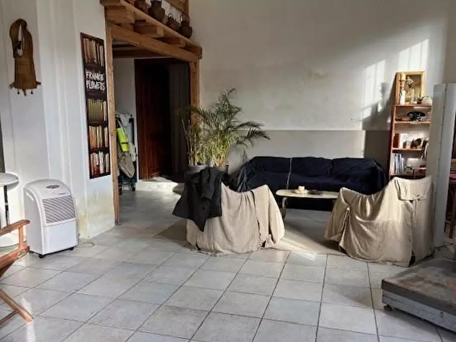 Immagine 19 di Appartamento in vendita  a Vinci