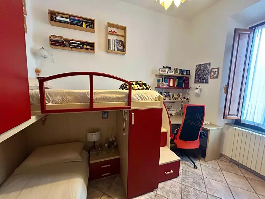 Immagine 13 di Appartamento in vendita  a Vinci