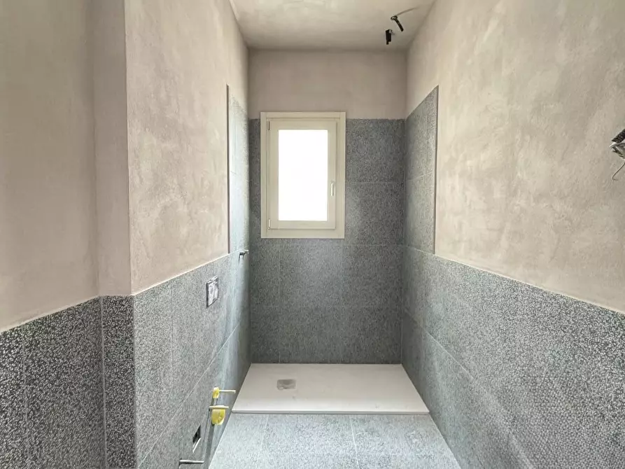 Immagine 11 di Appartamento in vendita  a Empoli