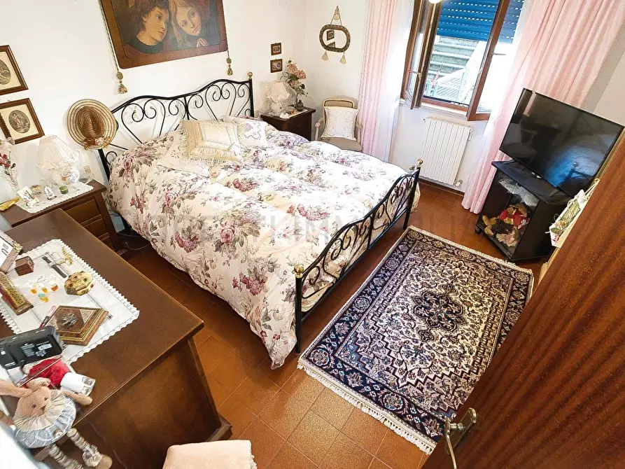 Immagine 19 di Appartamento in vendita  a Campiglia Marittima