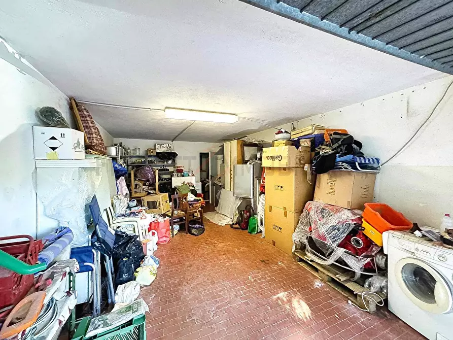 Immagine 34 di Appartamento in vendita  a Campiglia Marittima