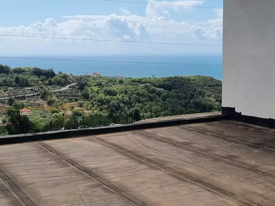 Immagine 4 di Casa colonica in vendita  a Formia