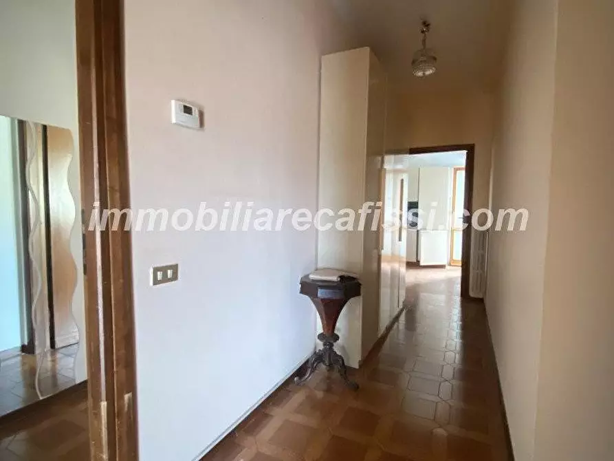 Immagine 4 di Appartamento in vendita  a Prato