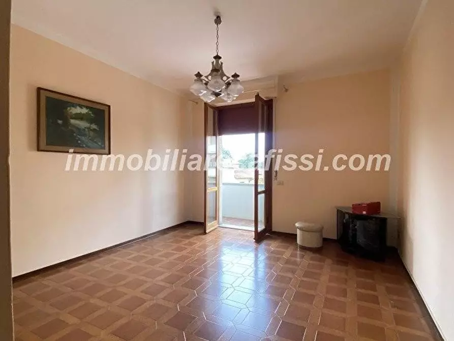 Immagine 3 di Appartamento in vendita  a Prato