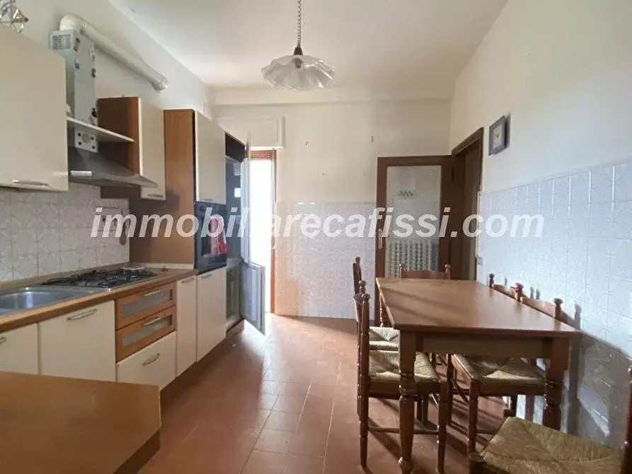 Immagine 7 di Appartamento in vendita  a Prato