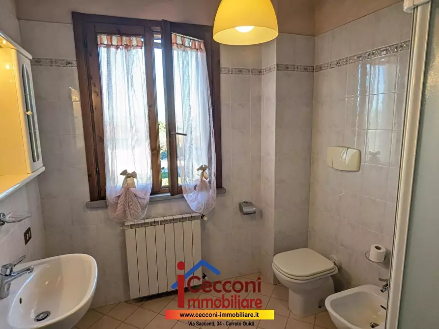 Immagine 11 di Appartamento in vendita  a Montopoli In Val D'arno