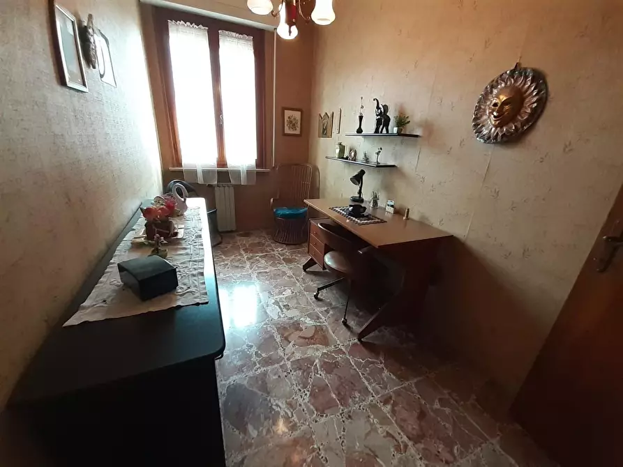 Immagine 10 di Appartamento in vendita  a Empoli