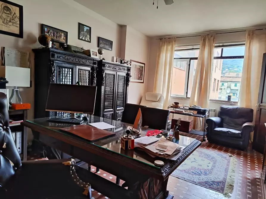 Immagine 1 di Ufficio in vendita  a Carrara