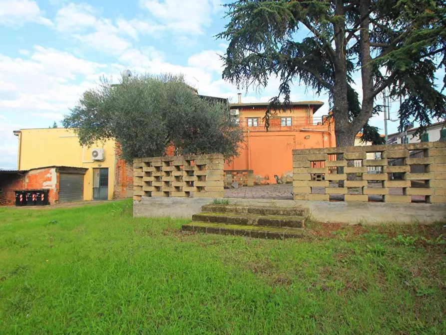 Immagine 13 di Casa semindipendente in vendita  a Cerreto Guidi