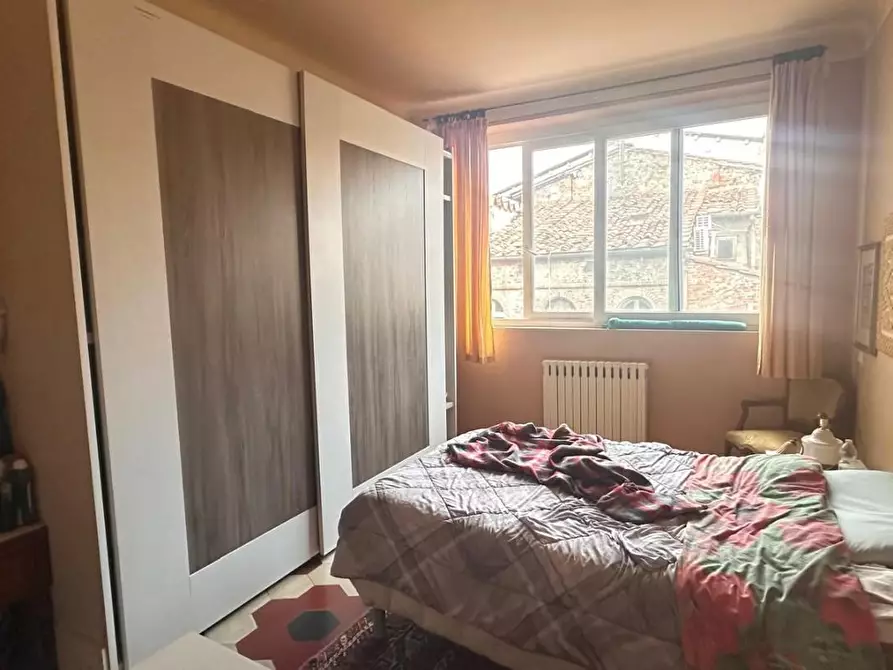 Immagine 22 di Appartamento in vendita  a Lucca