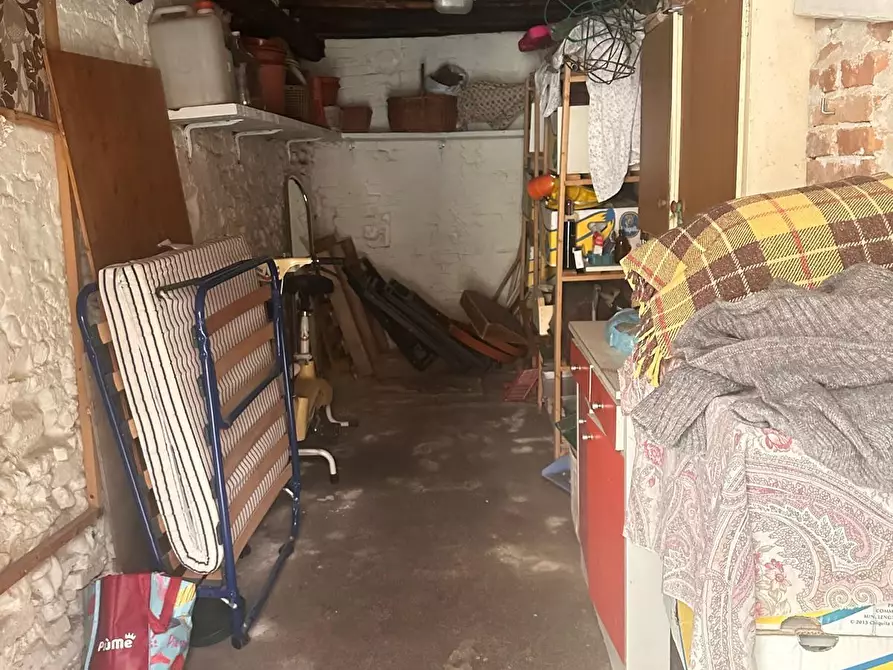 Immagine 36 di Appartamento in vendita  a Lucca