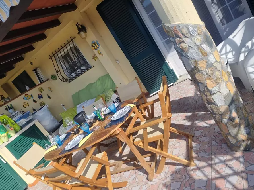 Immagine 2 di Appartamento in affitto  a Ameglia