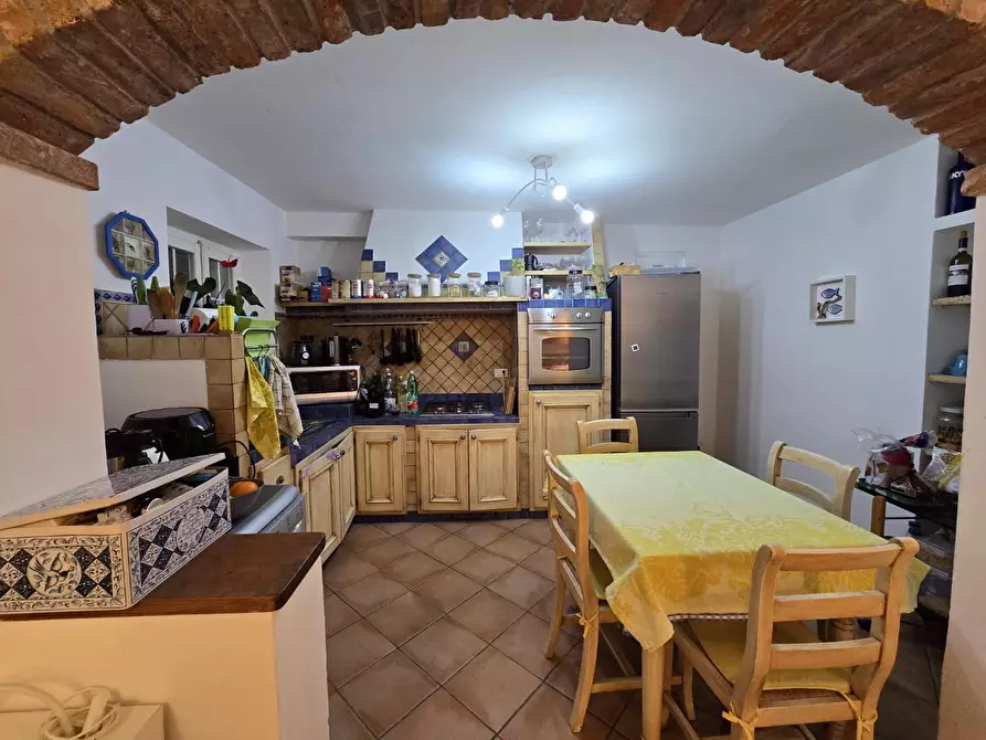 Immagine 3 di Appartamento in affitto  a Ameglia