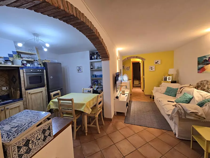 Immagine 4 di Appartamento in affitto  a Ameglia