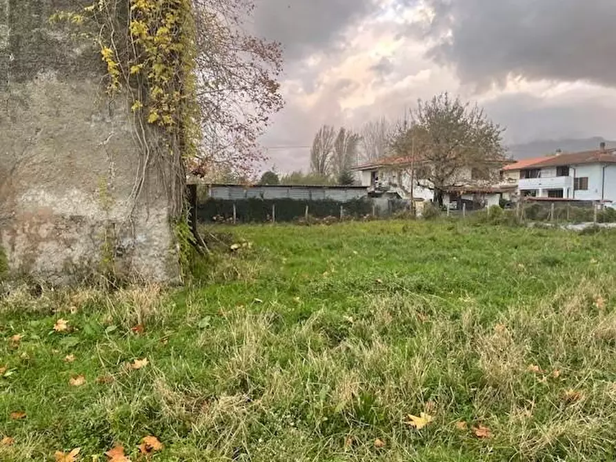 Immagine 8 di Casa semindipendente in vendita  a Massa