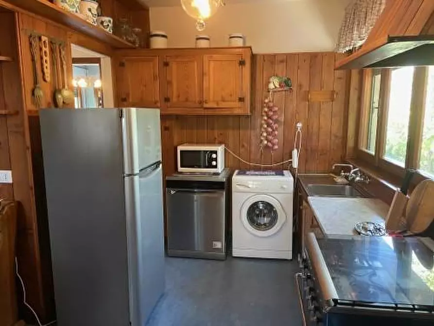 Immagine 3 di Villa in vendita  a Forte Dei Marmi