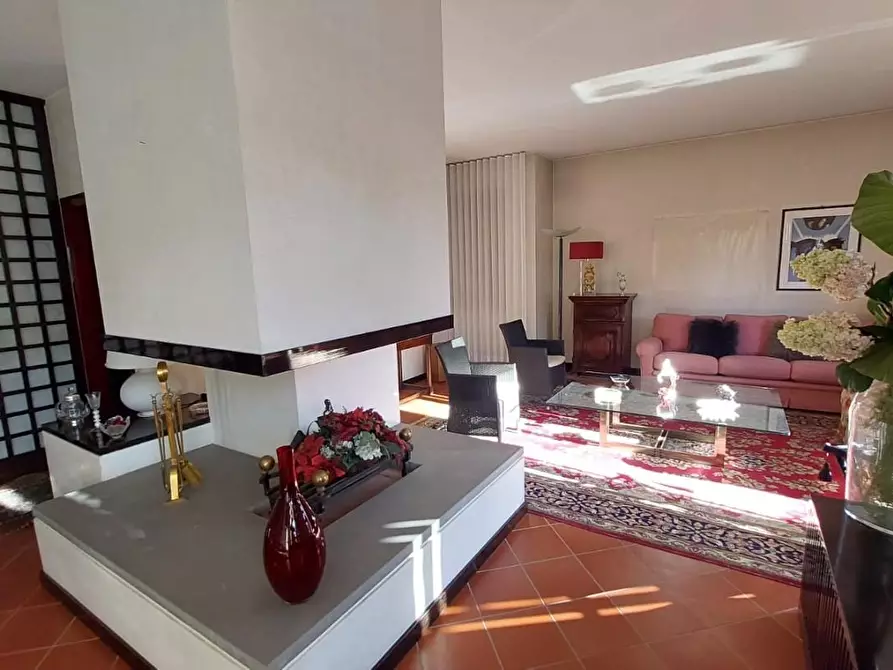 Immagine 5 di Villa in vendita  a Santa Croce Sull'arno