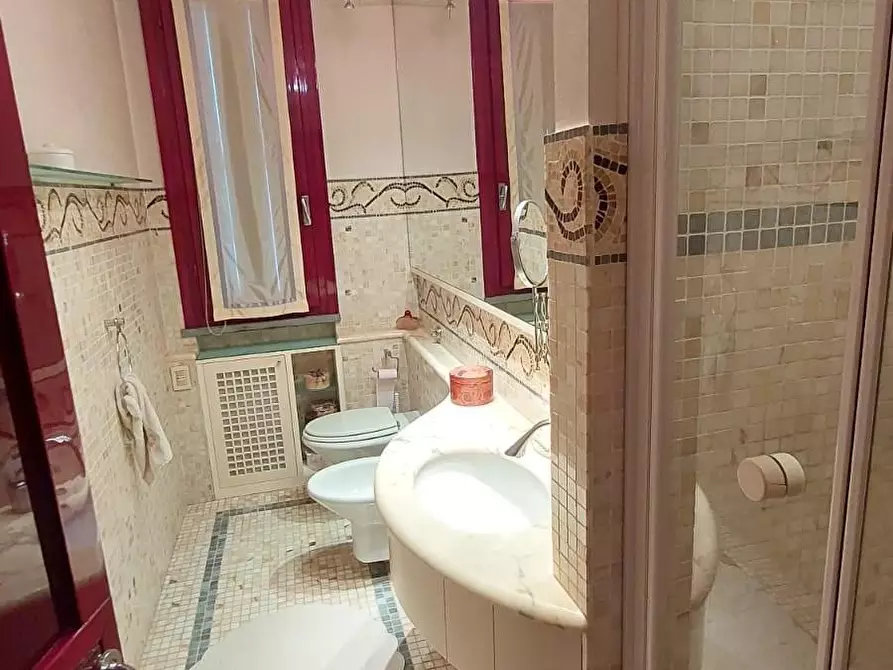 Immagine 38 di Villa in vendita  a Santa Croce Sull'arno