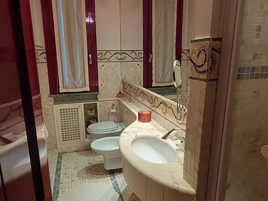 Immagine 37 di Villa in vendita  a Santa Croce Sull'arno