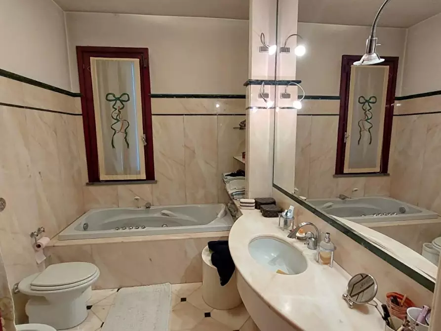 Immagine 33 di Villa in vendita  a Santa Croce Sull'arno