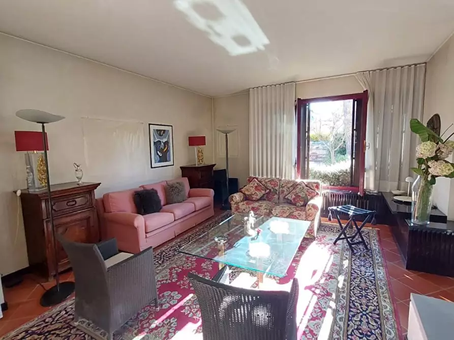 Immagine 8 di Villa in vendita  a Santa Croce Sull'arno