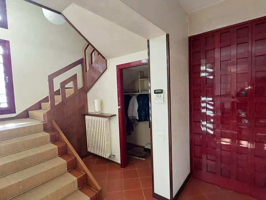 Immagine 3 di Villa in vendita  a Santa Croce Sull'arno