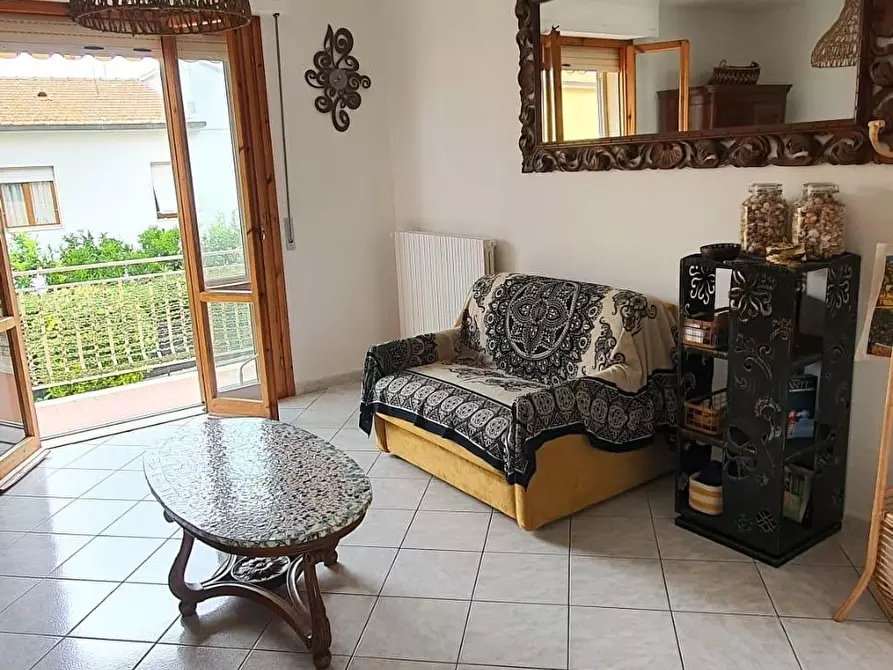 Immagine 4 di Appartamento in vendita  a Castagneto Carducci