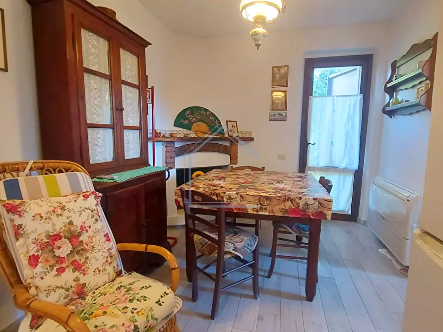 Immagine 13 di Casa bifamiliare in vendita  a Pietrasanta