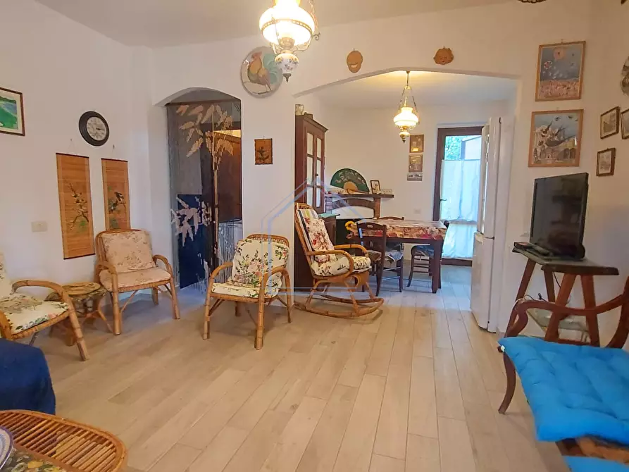 Immagine 14 di Casa bifamiliare in vendita  a Pietrasanta