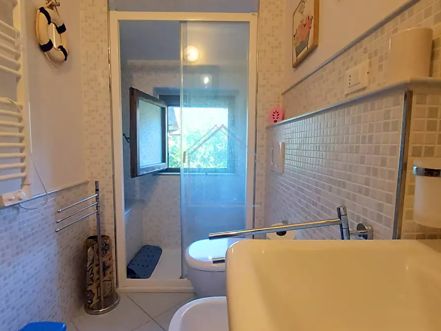 Immagine 26 di Casa bifamiliare in vendita  a Pietrasanta