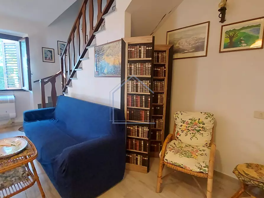 Immagine 15 di Casa bifamiliare in vendita  a Pietrasanta