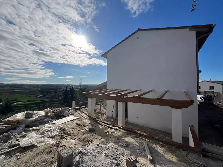 Immagine 5 di Villa in vendita  a Santa Maria A Monte