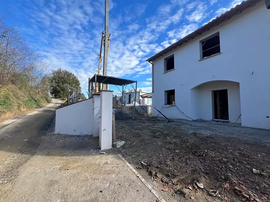 Immagine 10 di Villa in vendita  a Santa Maria A Monte