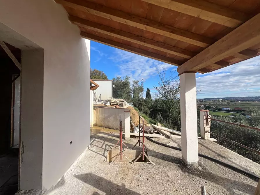 Immagine 15 di Villa in vendita  a Santa Maria A Monte
