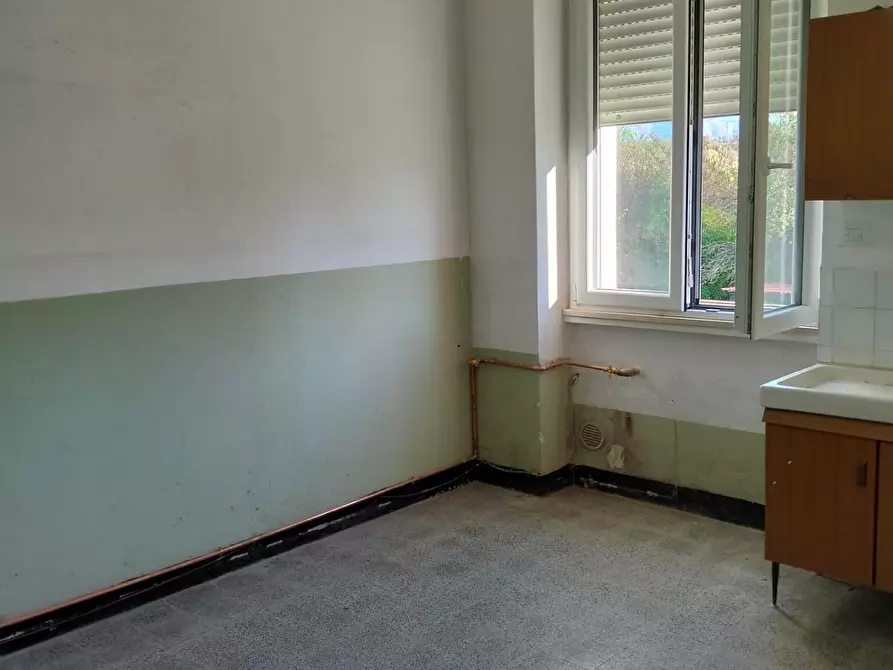 Immagine 6 di Appartamento in vendita  a Aulla