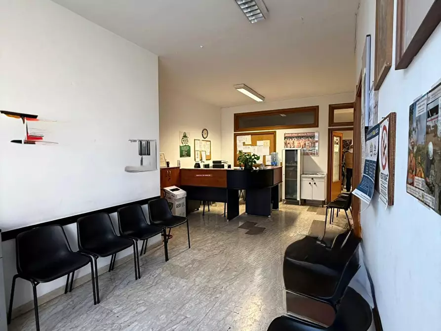 Immagine 1 di Ufficio in affitto  a San Giuliano Terme