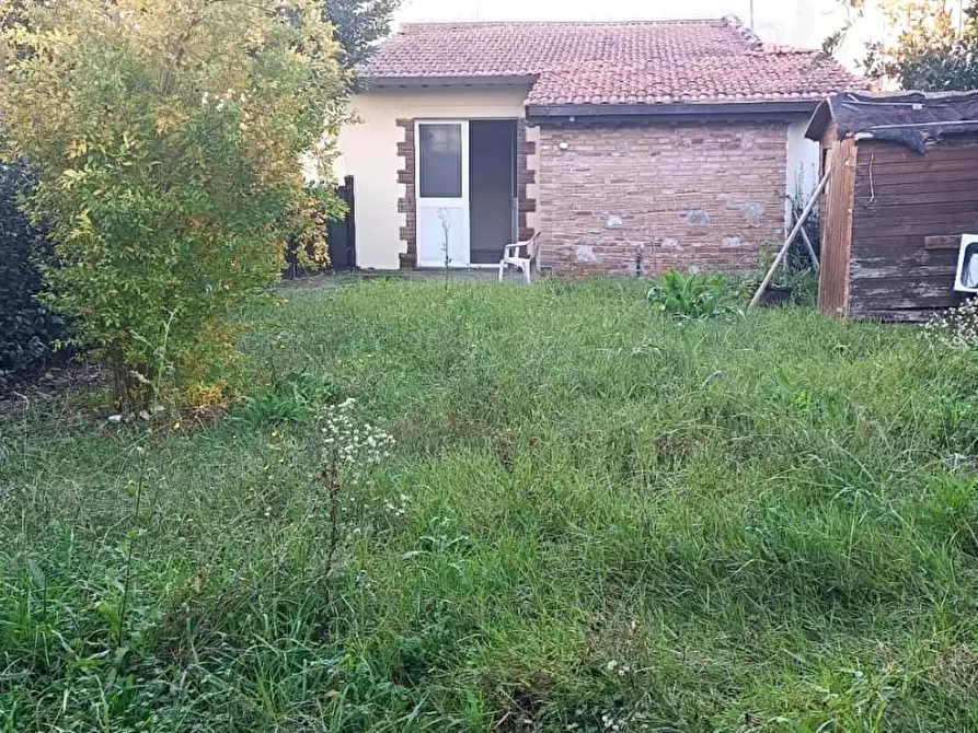 Immagine 2 di Appartamento in vendita  a Pisa