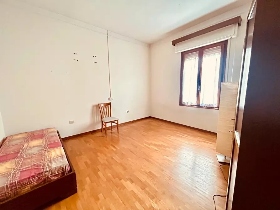 Immagine 10 di Villa in vendita  a Empoli