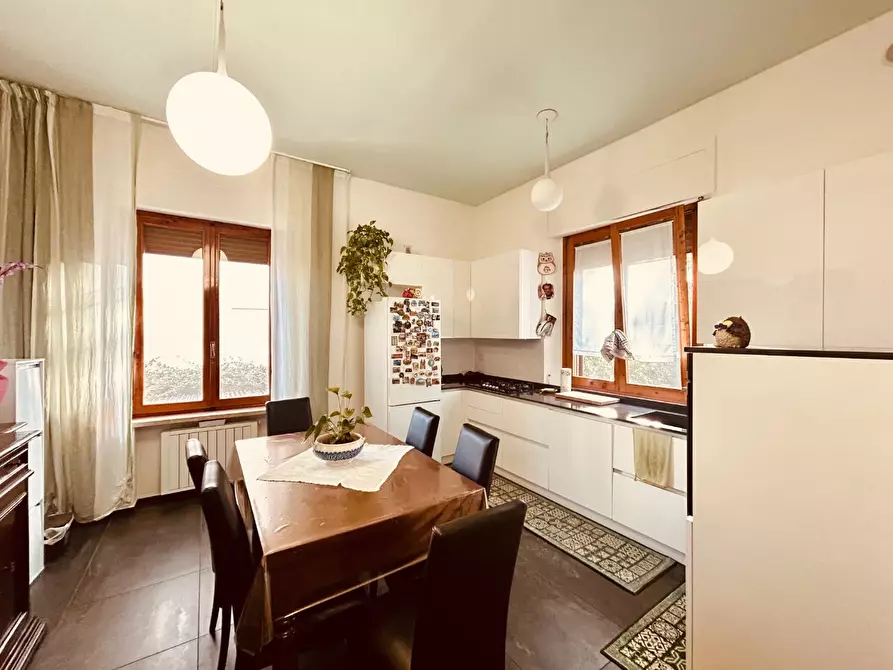 Immagine 18 di Villa in vendita  a Empoli