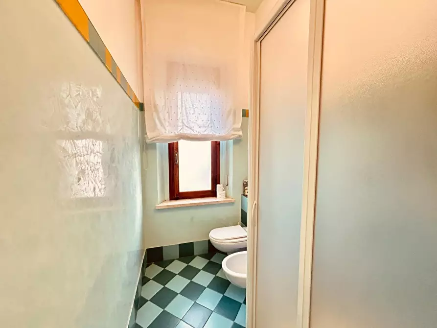 Immagine 27 di Villa in vendita  a Empoli