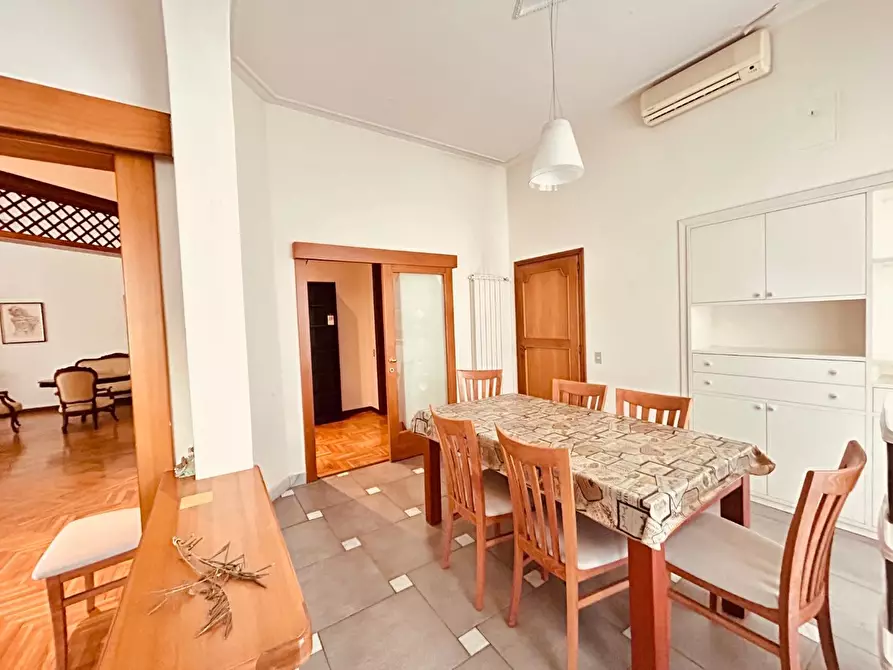 Immagine 5 di Villa in vendita  a Empoli