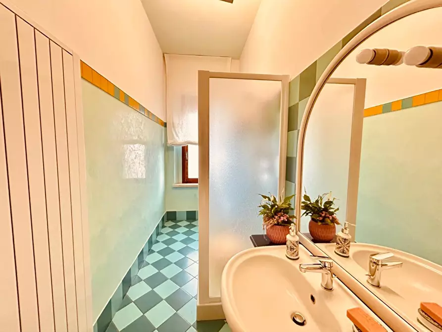 Immagine 26 di Villa in vendita  a Empoli